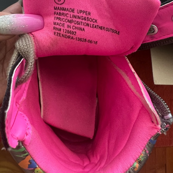 Steve Madden Girls 3 Jcafe Pewter Skinny High Top Paint Splashed Zip Up Shoes - Picture 3 of 5